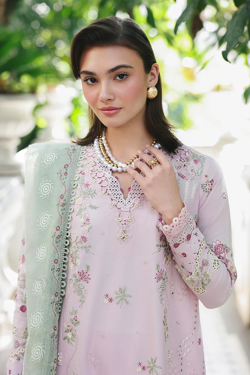 INAYA 4